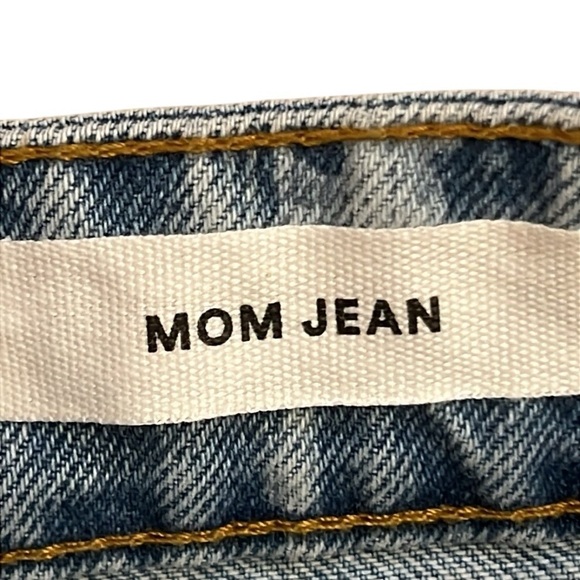 High Rise Tapered Leg Mom Jean Butterfly Print Light Blue Wash Cotton:On Size 8 - Picture 6 of 12
